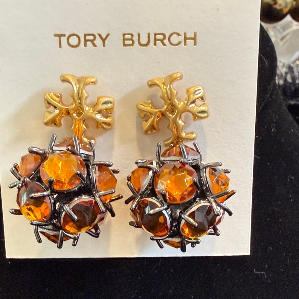 Tory Burch Roxanne crystal drop earrings in an orange color - Picture 3 of 4